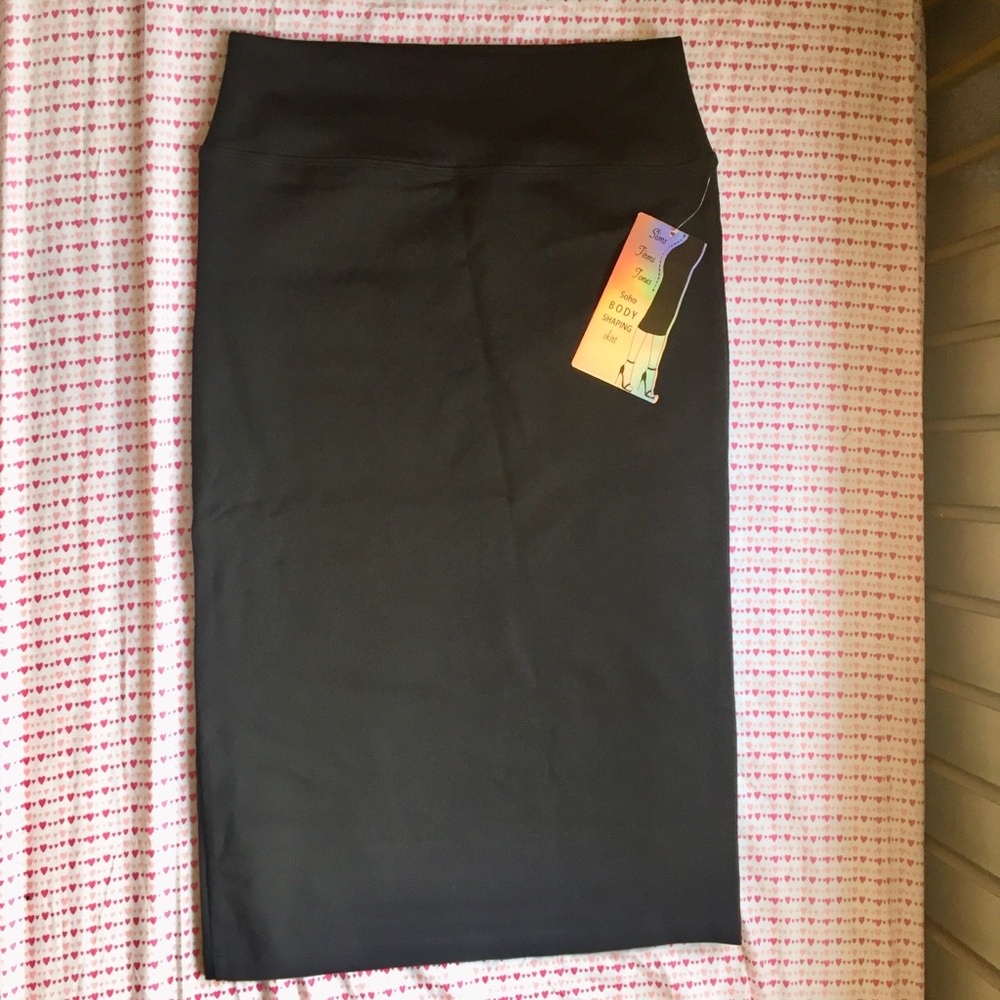 Soho black pencil skirt